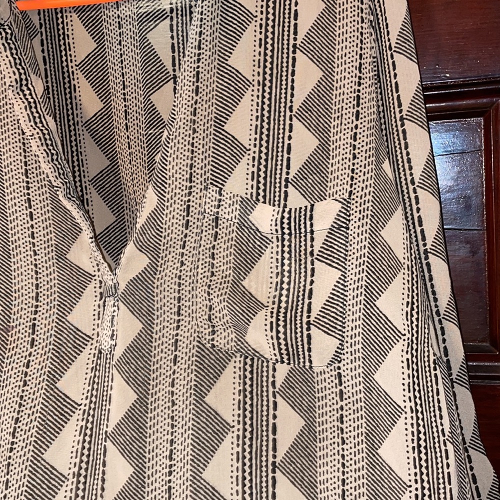 Aztec Print Top - Picture 4 of 8